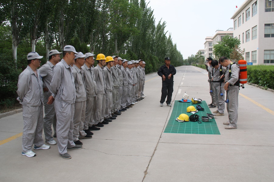 1653981337997794.jpg 空氣呼吸器培訓(xùn)2022.5.25 016.JPG